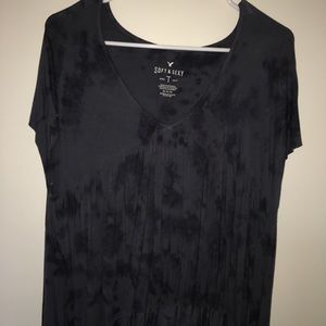 SUPER soft and comfortable Blue tye dye top vneck